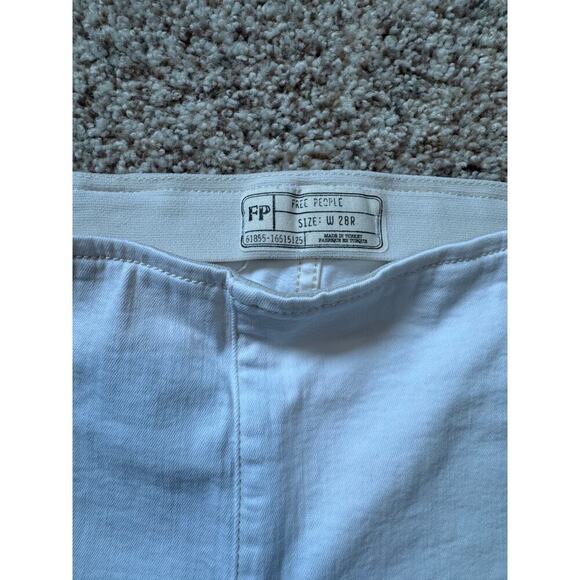 FREE PEOPLE White Flare Woman's Jeans/Pants size 28 - Picture 9 of 10
